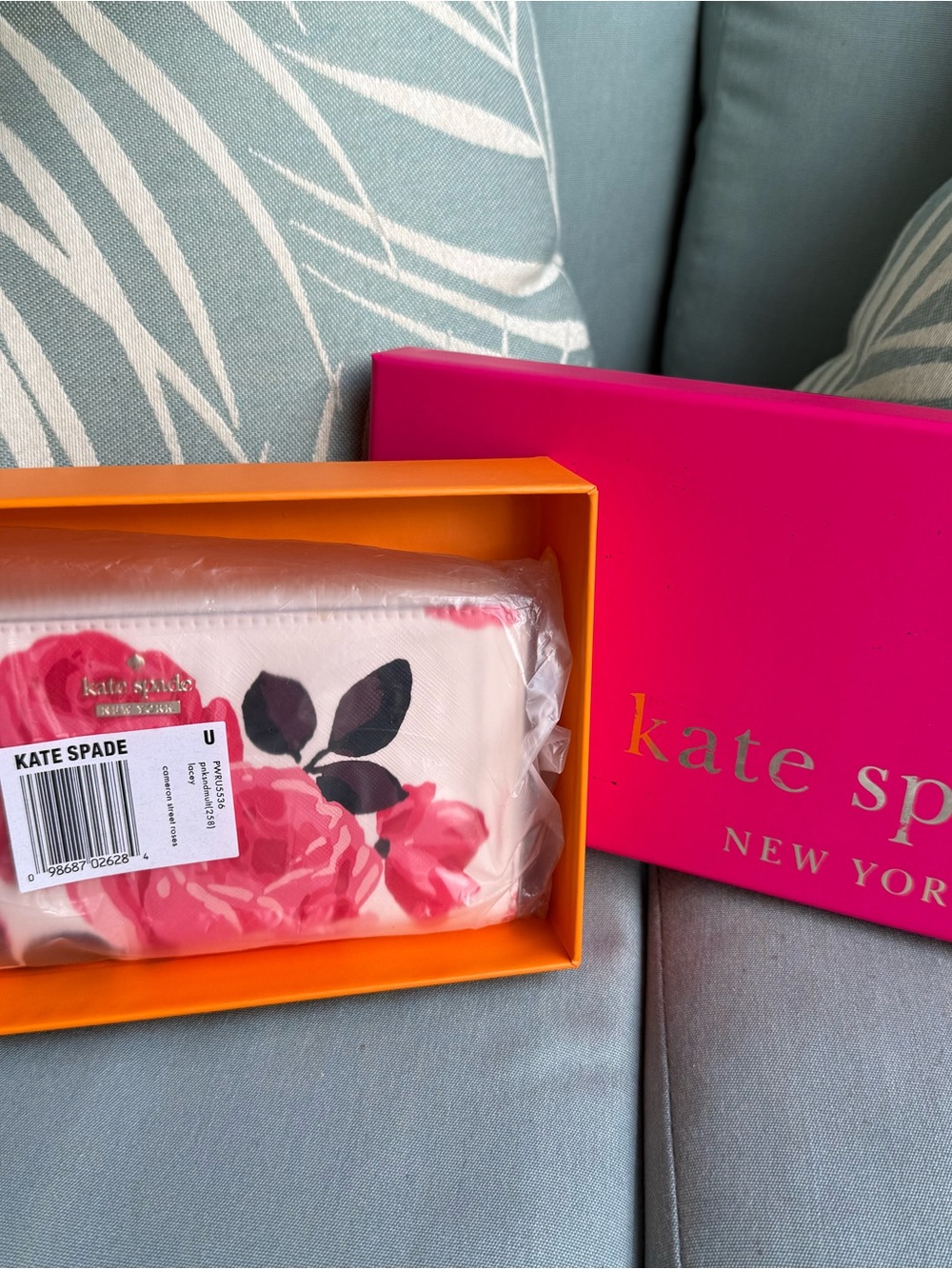 NWT Kate Spade New York Cameron Street Roses Lacey zip around Wallet Pink/Cream